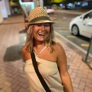 Meet your Posher, Alison